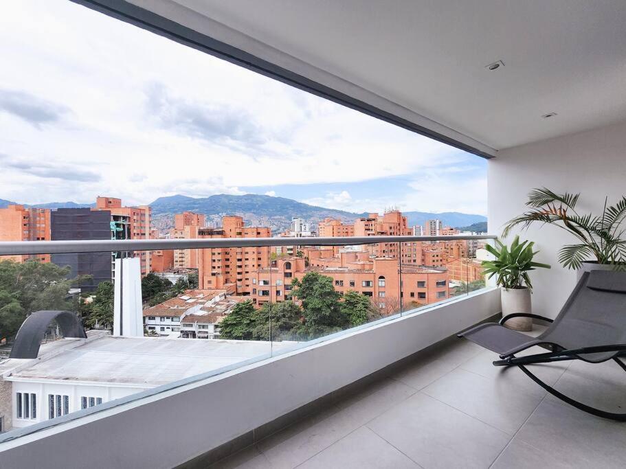 Apartamento Penthouse In Heart Of Laureles Medellín